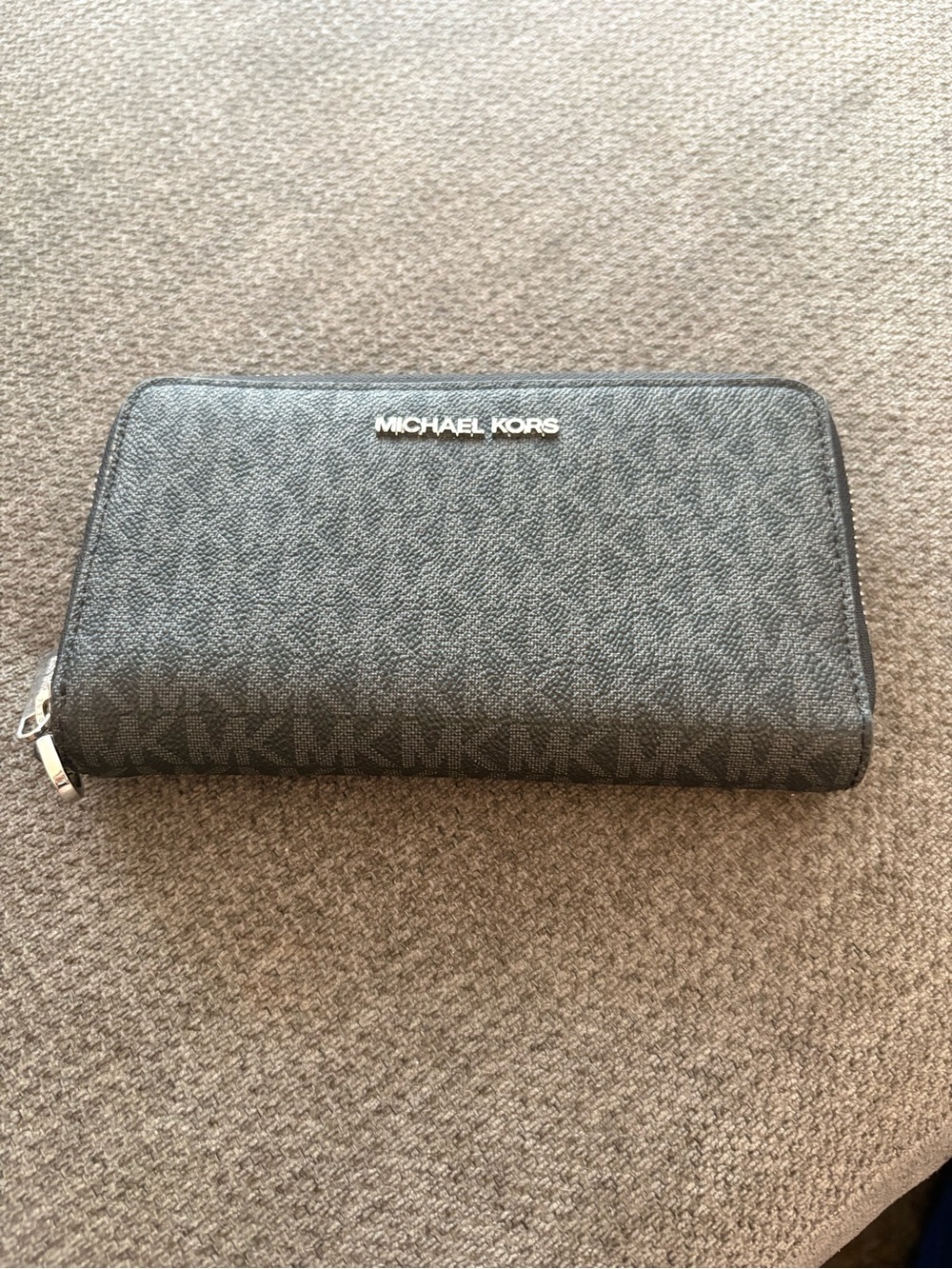 Michael Kors Women’s Gray Signature Zip Wallet with Silver Logo
